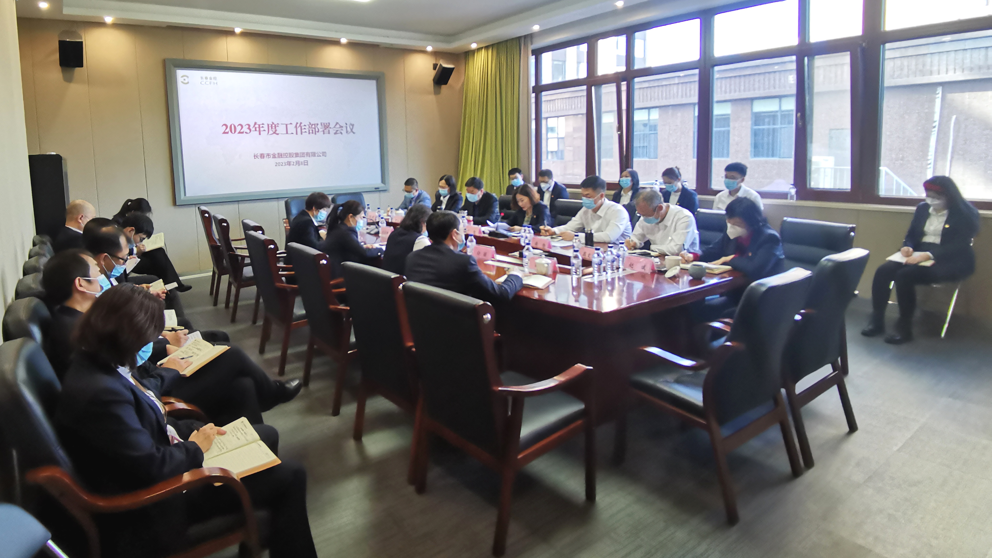 在穩(wěn)中求進中出亮點、做特色、勇突破